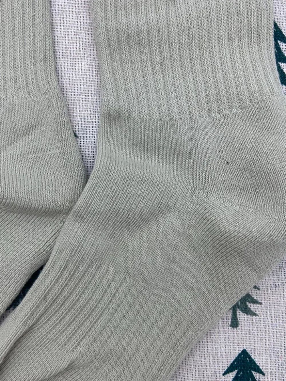 Gallery Dept Orange Logo Print Green Cotton Sports Socks